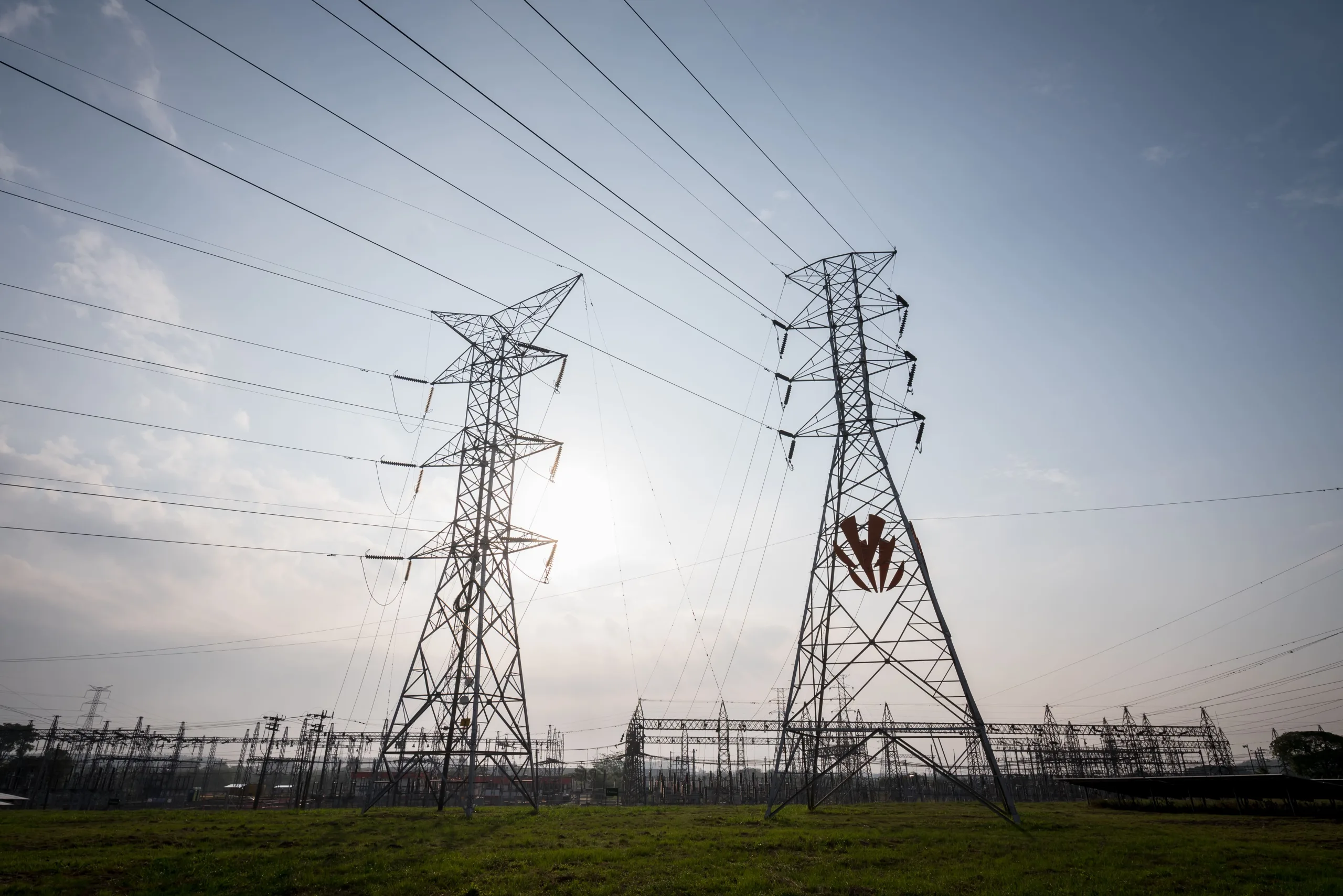 Convocatoria pública de compra de energía para el mercado regulado
