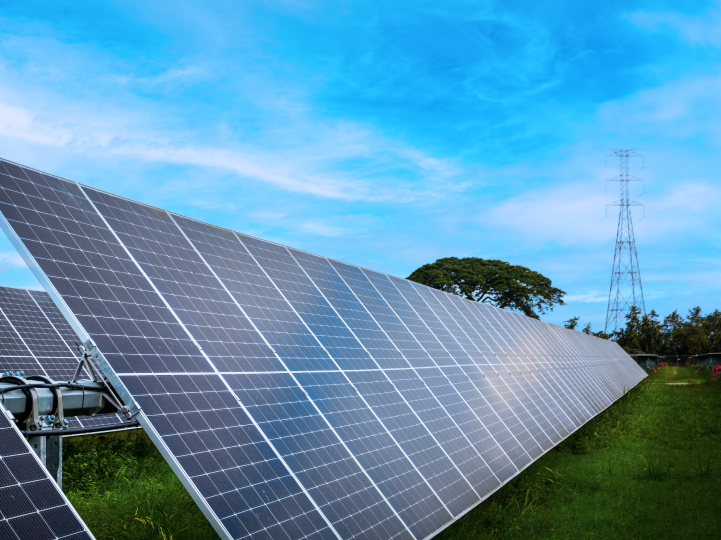 ¿Qué es una granja solar?