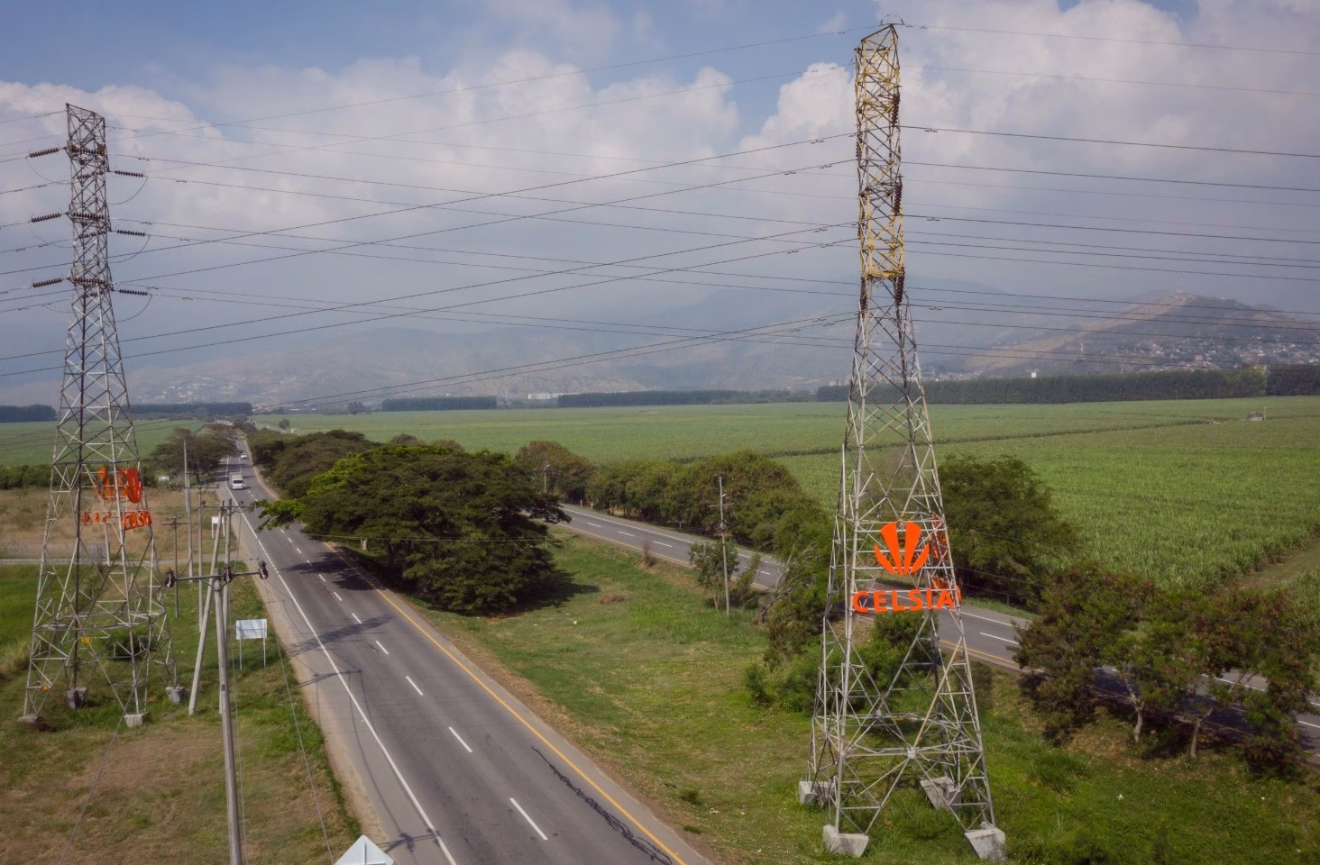 Celsia avanza en la recuperación del servicio: 304.207 clientes continúan sin energía en el Valle del Cauca